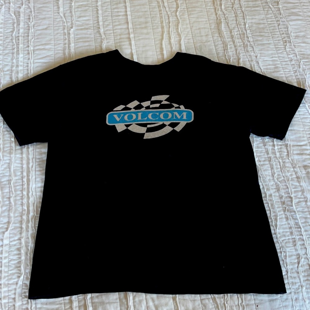Boys volcom shirt. Super stylish, super rad shirt.